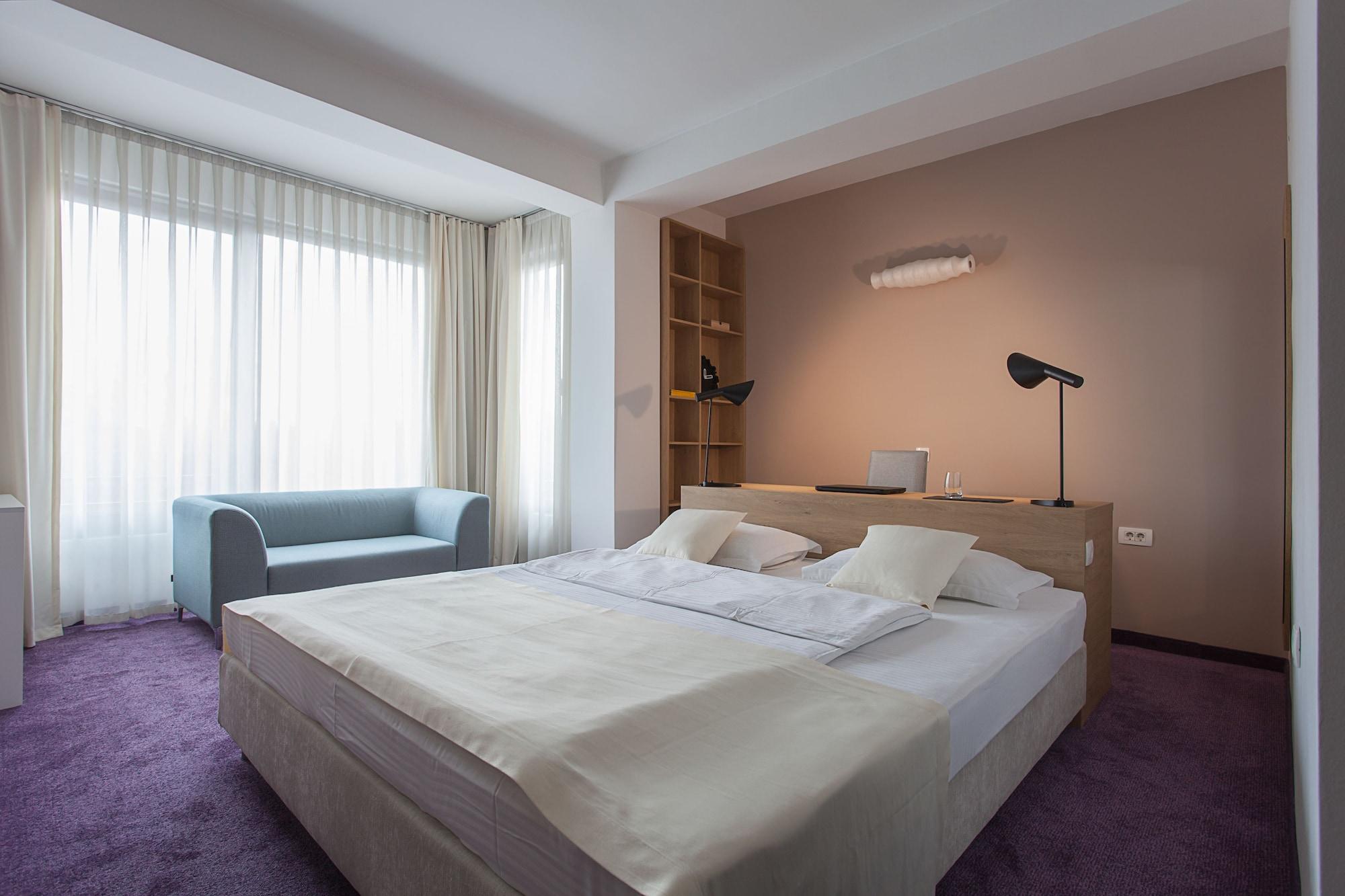 City Park Hotel Скоп'є Екстер'єр фото