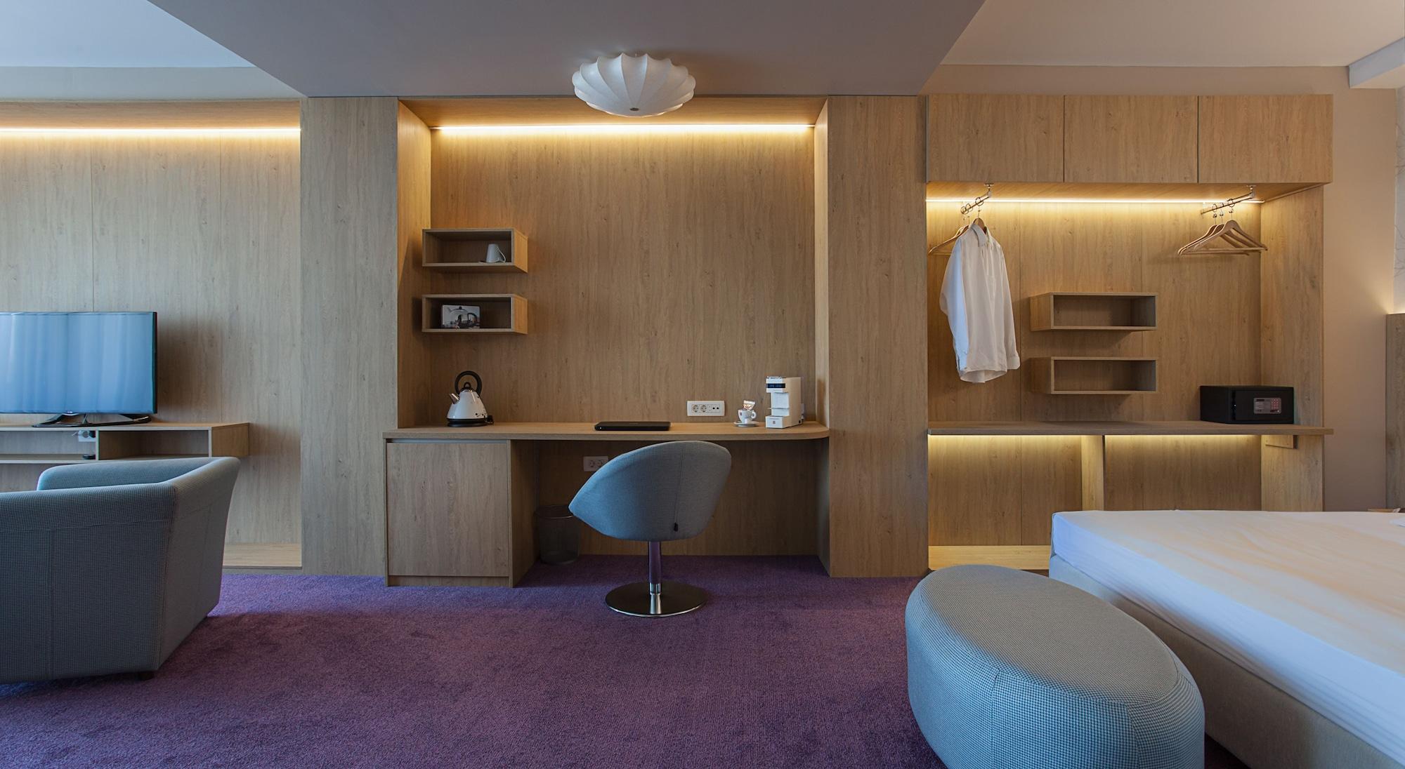 City Park Hotel Скоп'є Екстер'єр фото