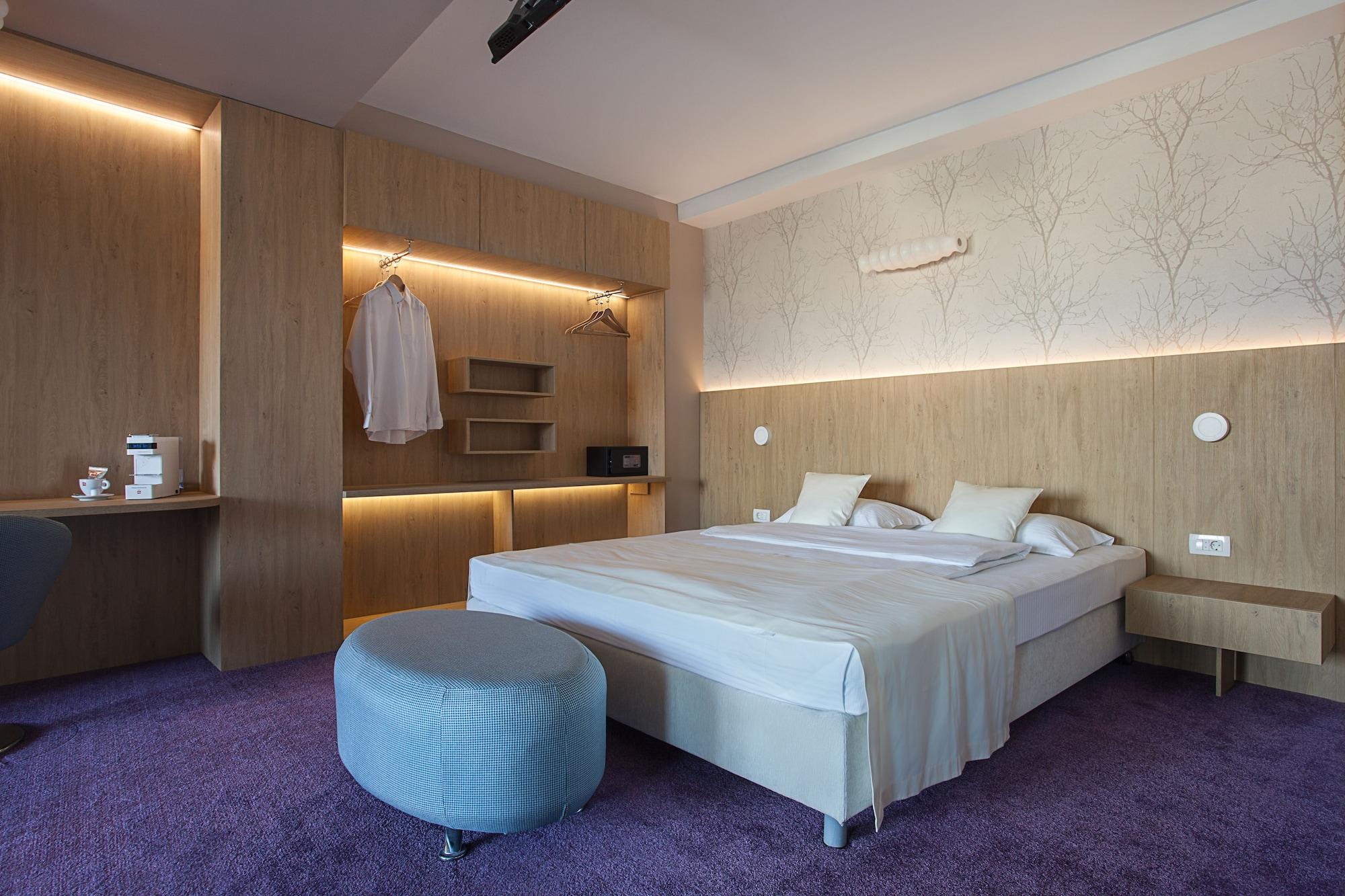 City Park Hotel Скоп'є Екстер'єр фото