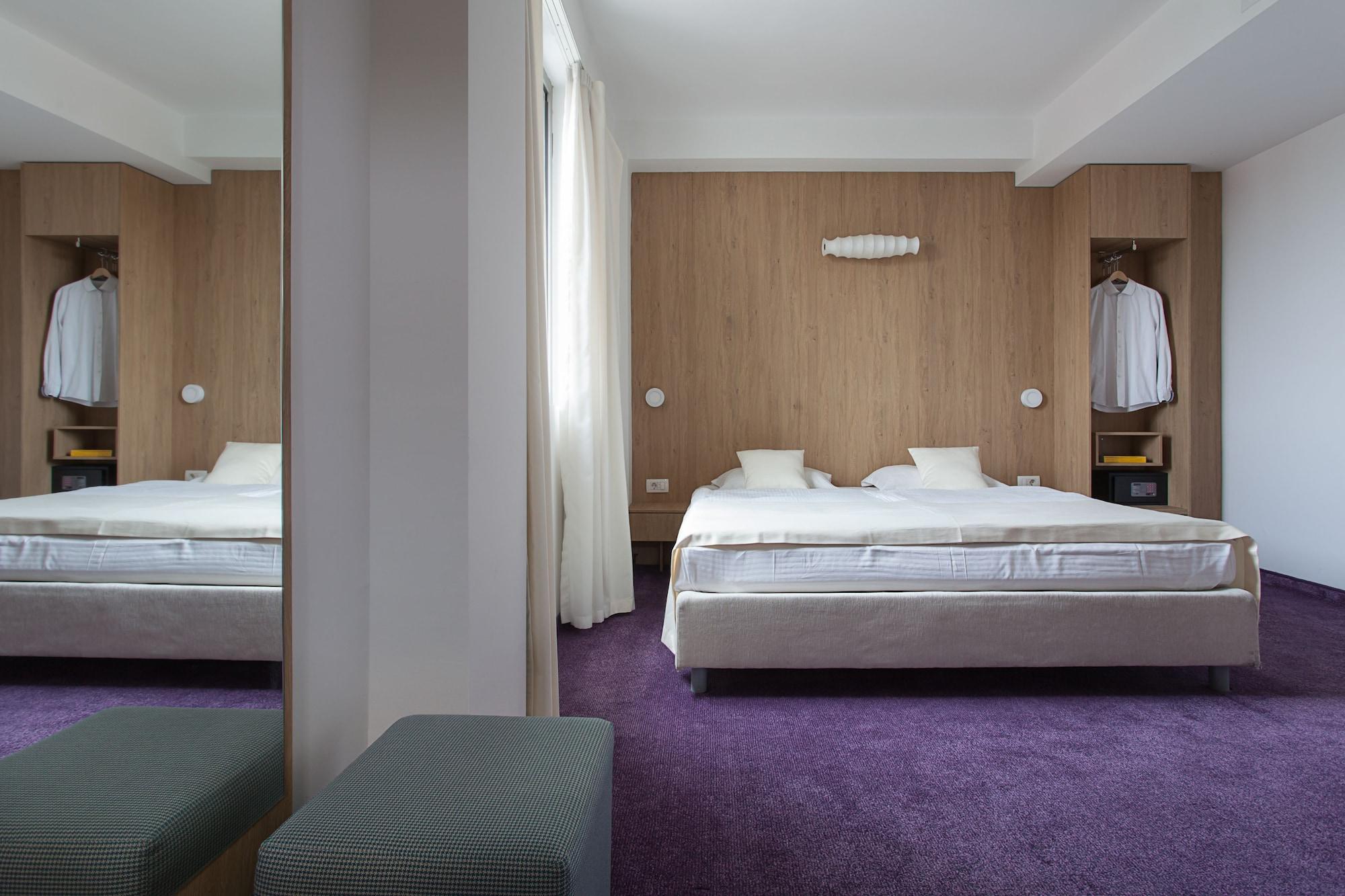 City Park Hotel Скоп'є Екстер'єр фото